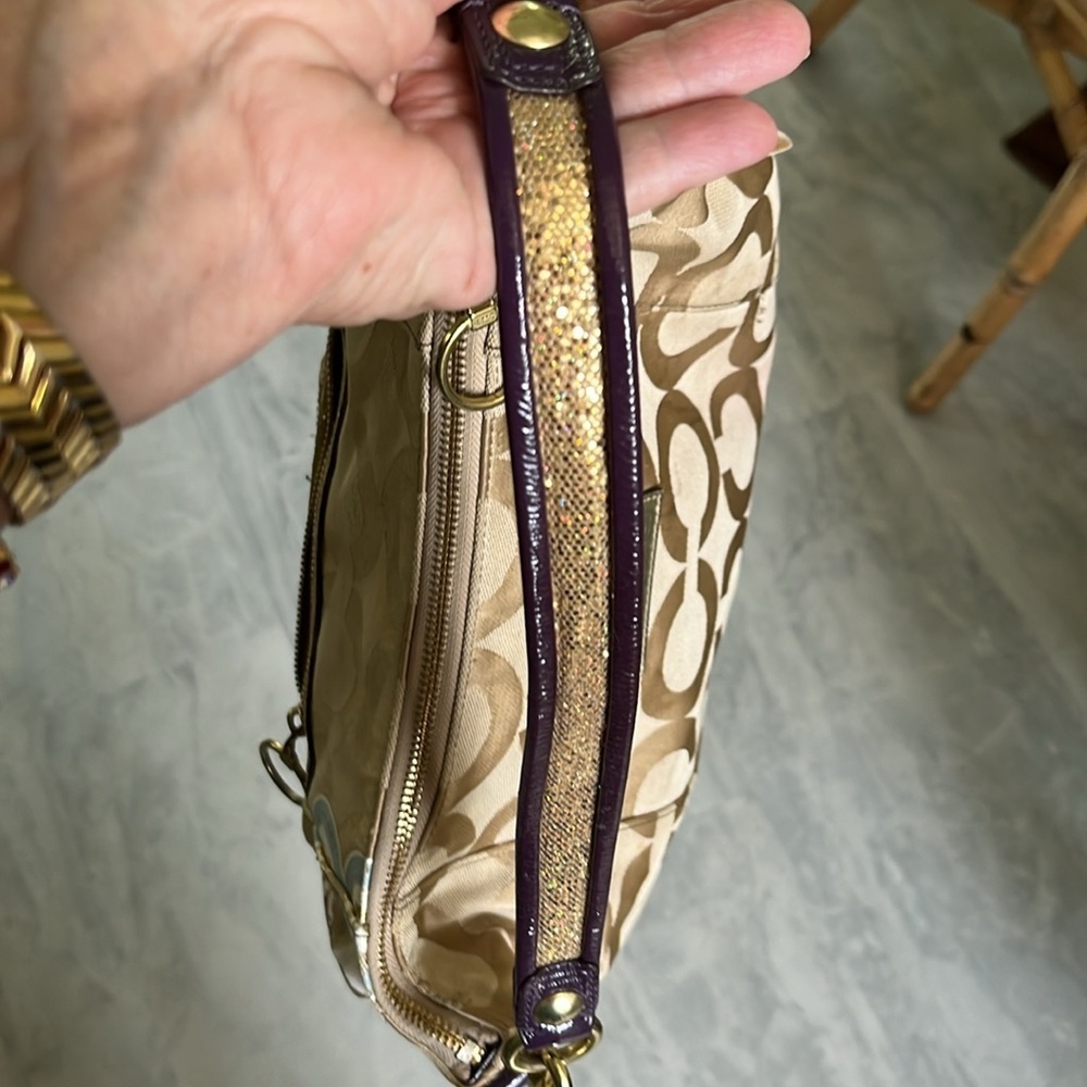 Coach  Poppy  Rare 15311   signature C Tan & Gold  Op Art Graffiti vinyl & Bling - Picture 6 of 17